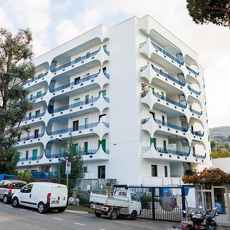 Bed and Breakfast The Reef Sorrento Esterno foto
