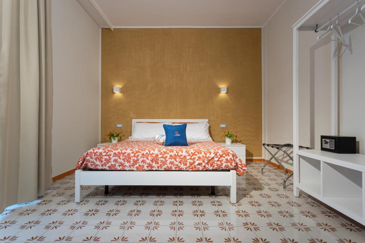 Bed and Breakfast The Reef Sorrento Esterno foto