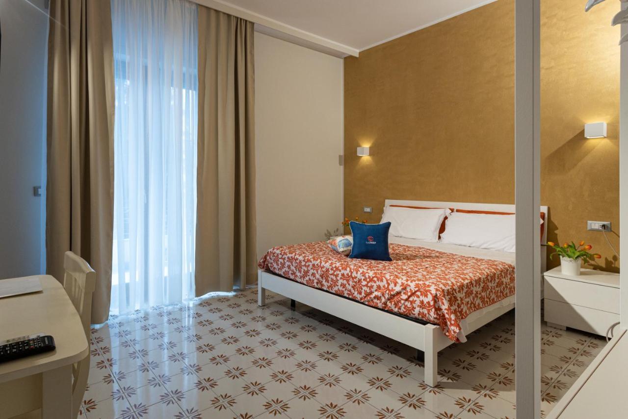Bed and Breakfast The Reef Sorrento Esterno foto