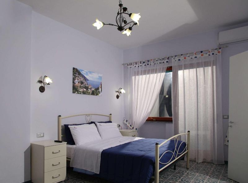 Bed and Breakfast The Reef Sorrento Esterno foto